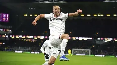 Burnley beats Fulham in first EPL game handled by a female referee Burnley striker Tomas Sausek
