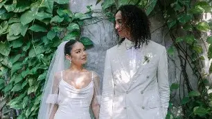 Vanessa Hudgens-Cole Tucker tie the knot in dreamy wedding, first photos of couple out Vanessa Hudgens-Cole Tucker