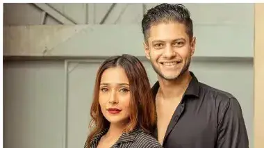 Sara Khan, Shantanu Raje rekindle romance a week after announcing breakup Sara Khan