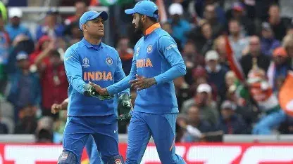 'I don't think anyone can be compared to him': KL Rahul on MS Dhoni and his leadership aura KL Rahul and MS Dhoni
