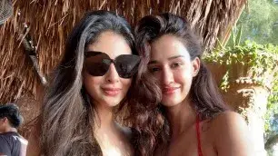 BFFs Disha Patani, Mouni Roy enjoy all girls vacay in Thailand ahead of New Year's Mouni Roy-Disha Patani spend time in Thailand