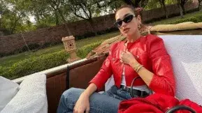 Dua Lipa shares glimpses from colourful trip to Rajasthan, wishes followers for the holiday season Dua Lipa