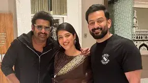 Salaar: Shruti Haasan plays cricket with Prashanth Neel, poses with Prabhas, Prithviraj | Watch Shruti Haasan