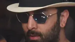 Ranbir Kapoor-Alia Bhatt returns with daughter Raha from New Year vacation, video goes viral Ranbir Kapoor