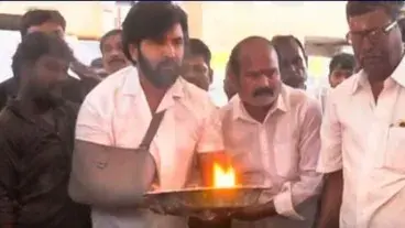 Arun Vijay visits Vijayakanth memorial with a fractured arm to pay his last respects | Video Arun Vijay