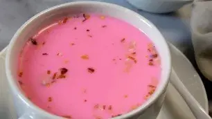 What is Pink tea? Here are some health benefits of traditional noon chai Pink tea