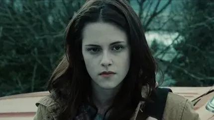 Kristen Stewart Says She Loves The ‘Gothic, Gay Inclination’ of Twilight A still from Twilight