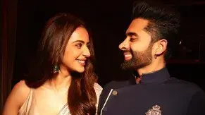 Jackky Bhagnani's House In Mumbai All Decked Up Ahead Of Wedding With Rakul Preet Singh | Watch Rakul Preet Singh, Jackky Bhagnani