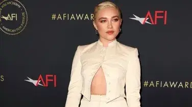 Florence Pugh Gives Video Tour Of Marvel’s Thunderbolts Set, Flaunts New Combat Suit | WATCH Florence Pugh