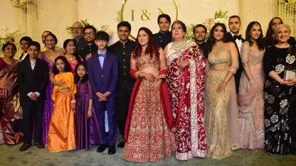 Imran Khan's Rumoured Girlfriend Lekha Washington Joins Him In Family Photo At Ira-Nupur's Reception Ira Khan's reception