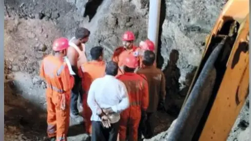 Teen falls into borewell in Gujarat's Kutch; rescue ops on