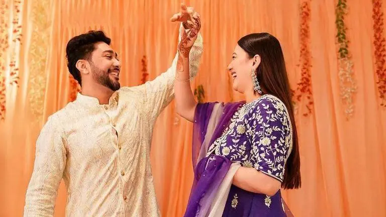 Gauahar Khan, Zaid Darbar shake a leg at their baby shower ceremony gauahar khan