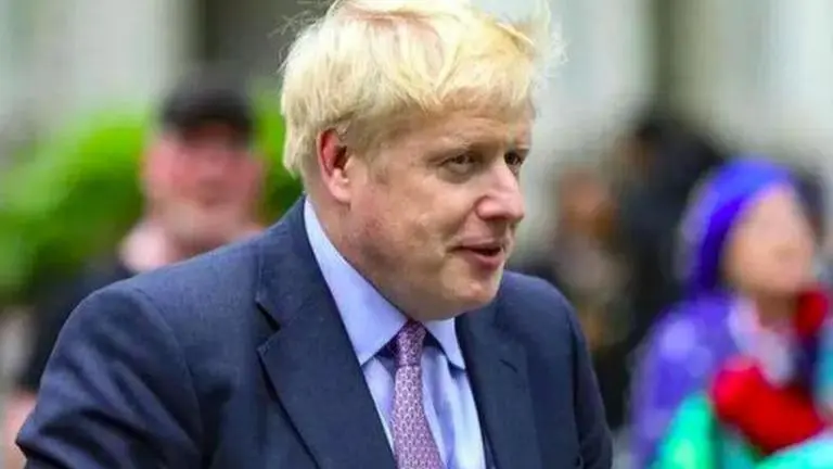 UK to allow 2.2 million clinically extremely vulnerable people to go outside UK