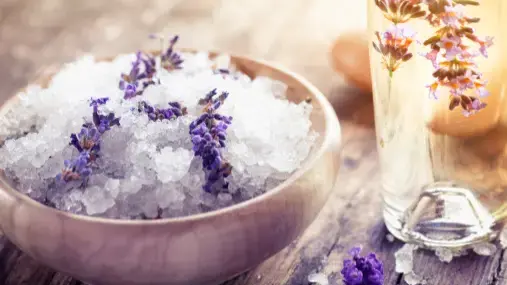 Enter The World Of Bath Salts: What Are They And How Should You Indulge In Them? Bath salts