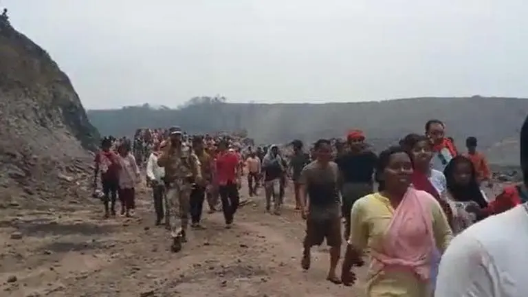Illegal coal mine jharkhand