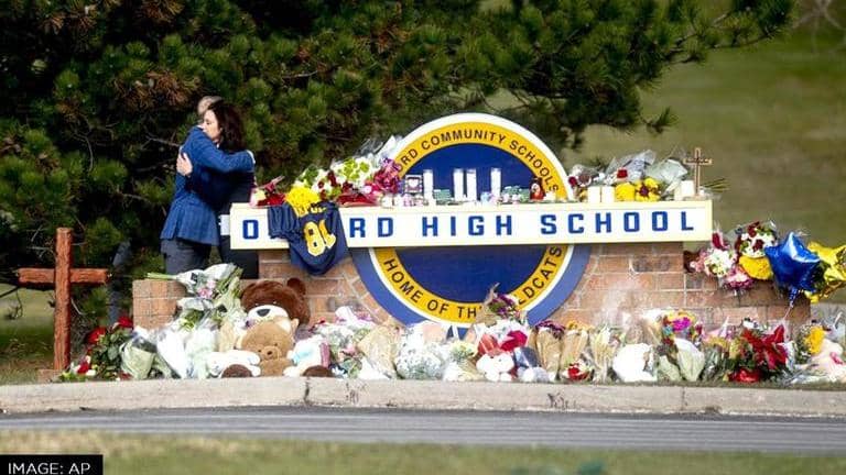 US: Victims of Oxford High School shooting honoured during emotional ...