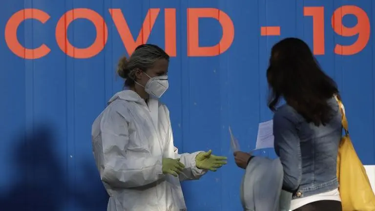 Croatia steps up virus restrictions amid spike