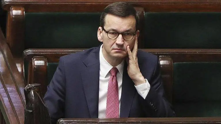 Polish opposition sees double standards in distancing rules