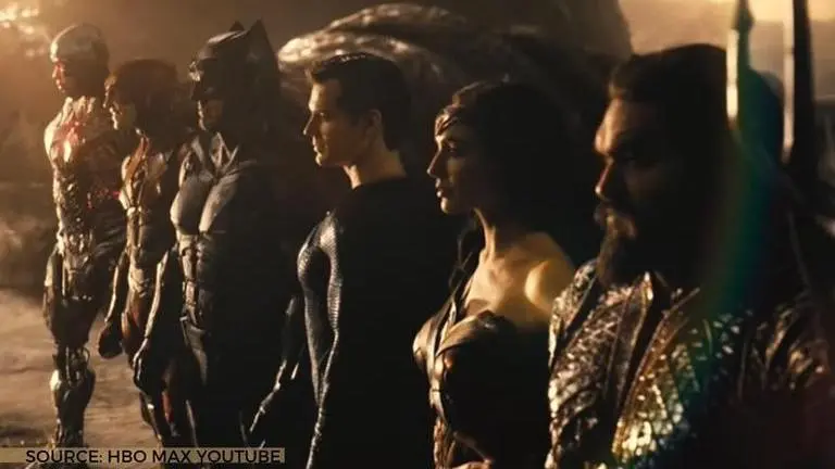 Zack Snyder confirms his 'Justice League' will be a movie, not a miniseries Zack Snyder