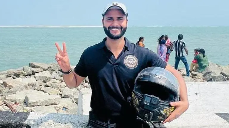 Meet Idrees Mir, lifestyle vlogger from Naya Kashmir, with over 6 lakh followers Kashmir