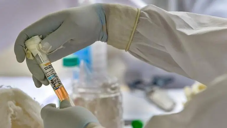 Delhi University staffer tests positive for coronavirus