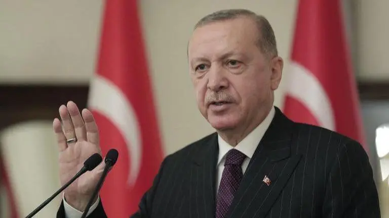 Turkey approves China-based Sinovac vaccine's emergency use Turkey approves China-based Sinovac vaccine's emergency use