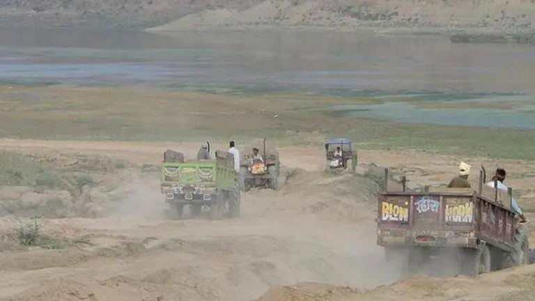 J&K: Narrow escape for IFS Officer as Mining mafia tries to crush STF vehicle Jammu and Kashmir