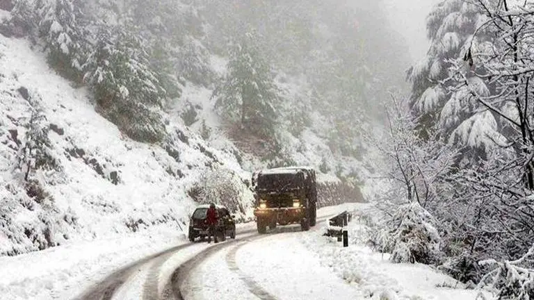 Cold wave intensifies in Kashmir