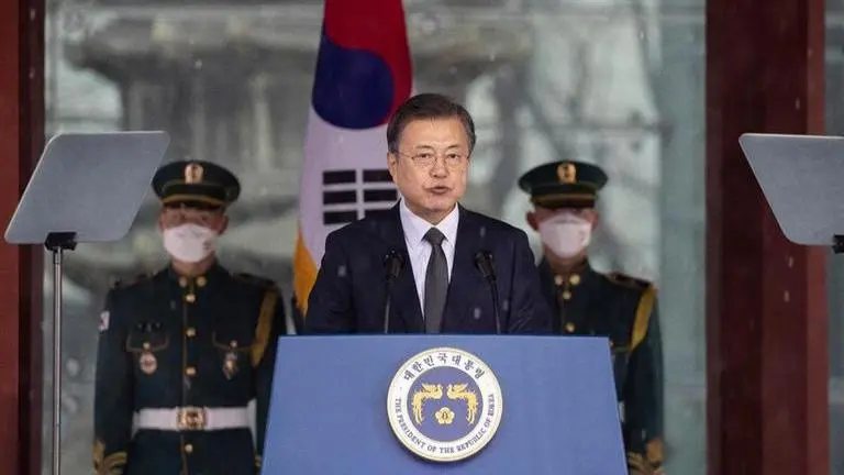 Moon: South Korea, Japan must look to future to improve ties
