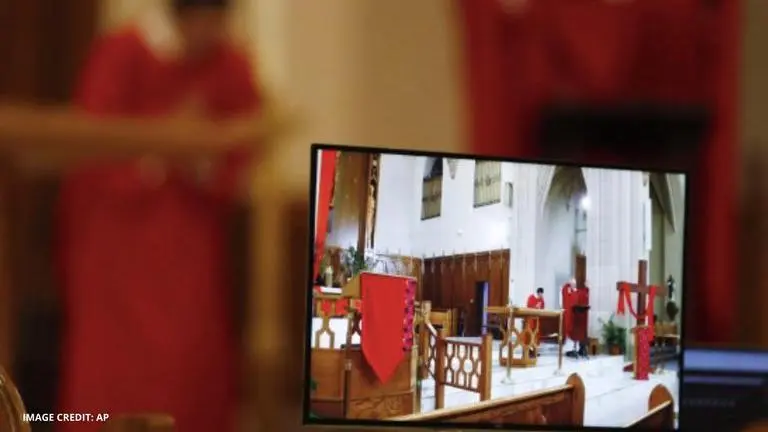 Amid lockdown, UK churches to livestream Easter services online lockdown