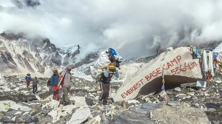 Nepalese climbers clean base camps of all 8,000m peaks around Everest in 47 days