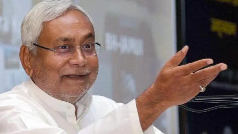 3 RJD MLAs join JD(U) ahead of Bihar polls