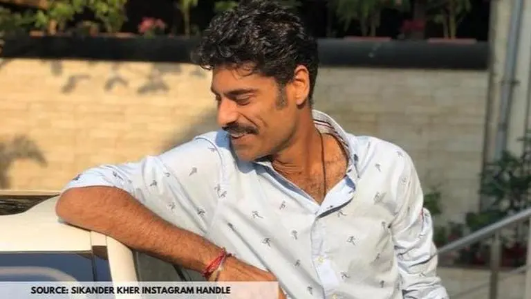 Sikander Kher's latest Insta caption receives quirky reaction from Gul Panag, Rahul Khanna Sikander Kher
