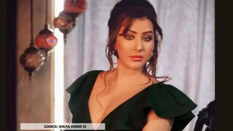 Shilpa Shinde's look in Paurashpur goes viral on social media Shilpa Shinde