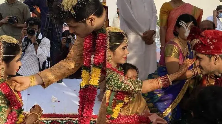 Nikhil Siddhartha & Pallavi Varma tie the knot amid lockdown; see wedding pics and videos Nikhil Siddhartha