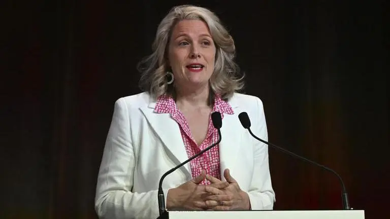 Australia lifts permanent immigration by 35,000 to 195,000