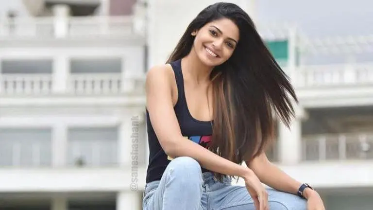 Was Pooja Sawant starrer Daagdi Chaawl was inspired from 1998 hit Tezaab? Read more Pooja Sawant