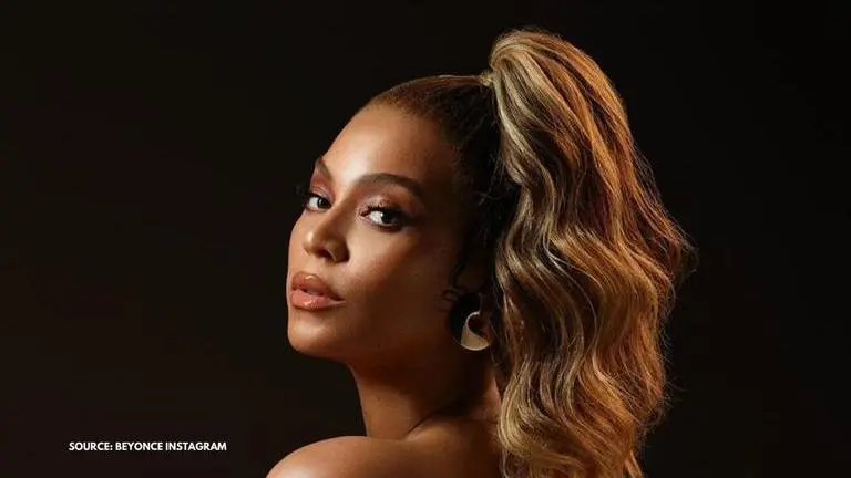 Beyonce looks stunning in these gorgeous outfits by Israeli fashion designers Beyonce