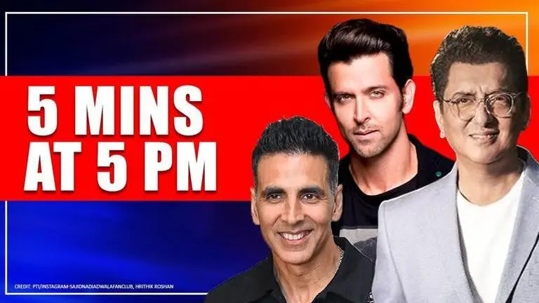 Watch: Akshay Kumar applauds heroes at work with neighbours Hrithik, Sajid Nadiadwala Hrithik