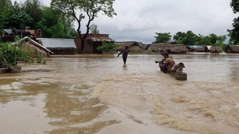 Uttar Pradesh: 11 killed in rain-related incidents; over 900 villages in 17 districts affected by floods Uttar Pradesh News
