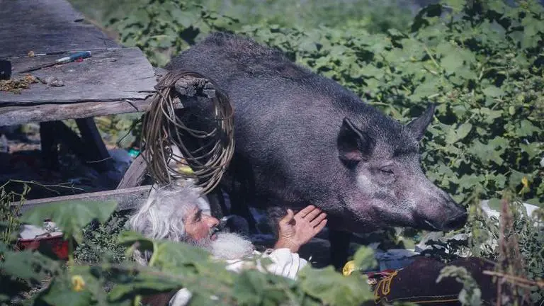 Siberian cave hermit comes out after 20 years just to get his COVID jab Cave
