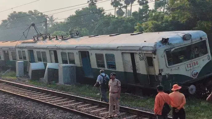 Five Coaches of Passenger Train Derail Near Villupuram Railway Station