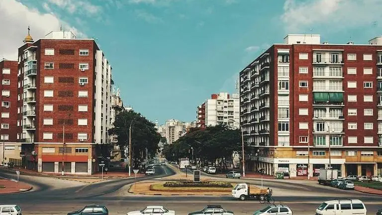 Uruguay reopens borders to vaccinated foreigners COVID