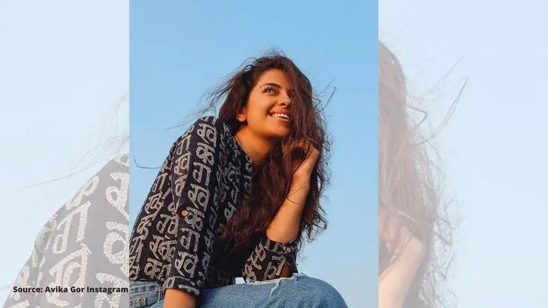 Avika Gor dances to 'Soorarai Pottru' song; fans and friends cheer for her avika gor