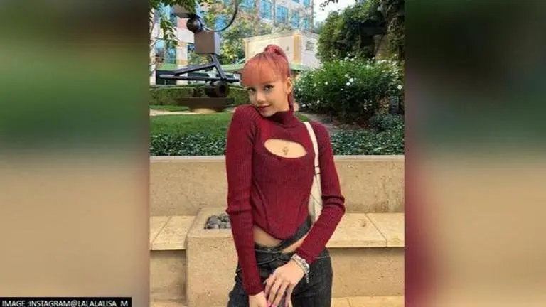 BLACKPINK's Lisa, BTS’ V make it to the 'Most Beautiful Faces' list of 2021 Blackpink