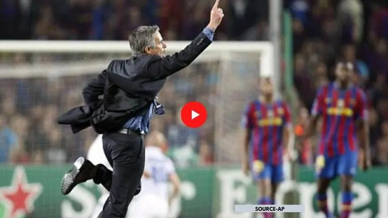 Jose Mourinho celebrates wildly after Inter knock out Barca in UCL on Apr 28, 2010: Watch Jose Mourinho