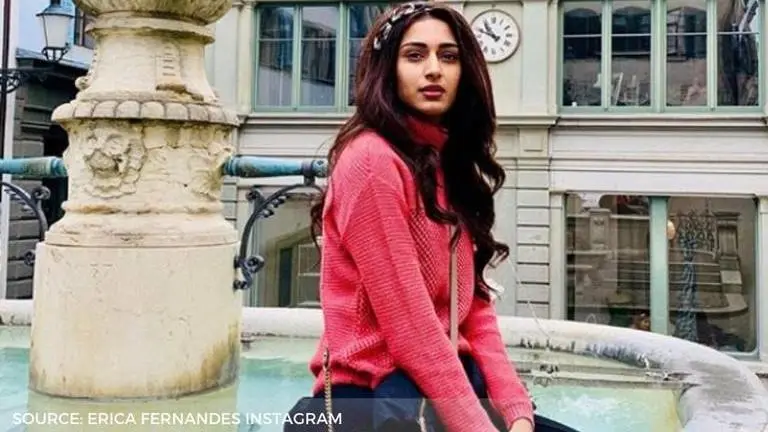 Erica Fernandes states her reason for wearing glasses as she stuns in green saree erica fernandes