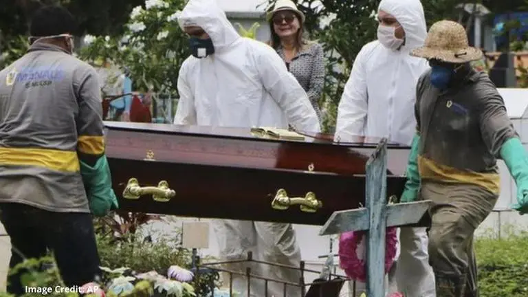 US reports 1,435 new coronavirus cases in 24 hours, nationwide toll soars to 67,444 US