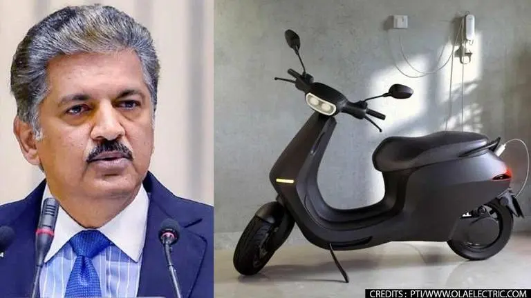Anand Mahindra praises Ola electric scooter after it gets one lakh bookings in 24 hours Anand Mahindra on ola scooter
