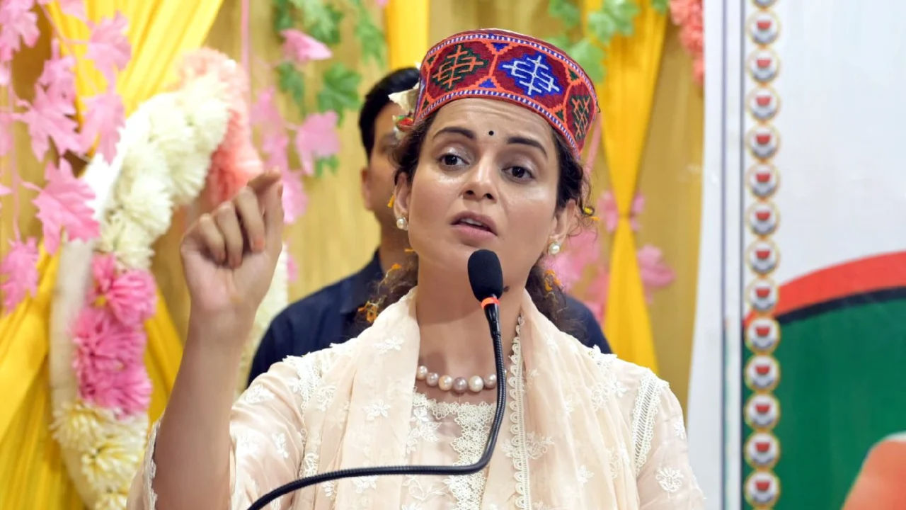 Newly-Elected Mandi BJP MP Kangana Ranaut Allegedly Slapped By CISF ...